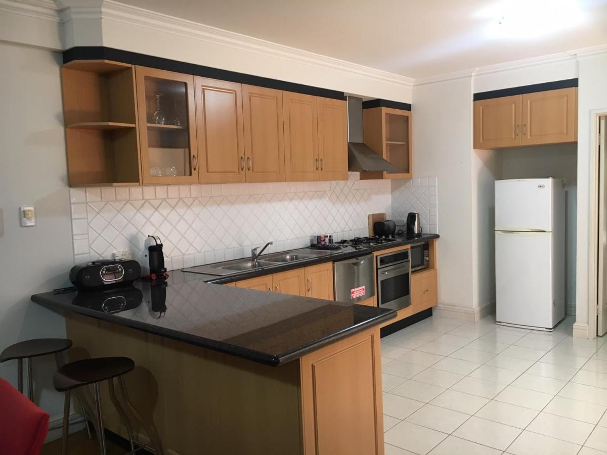 West End Apartments Фримантл Экстерьер фото